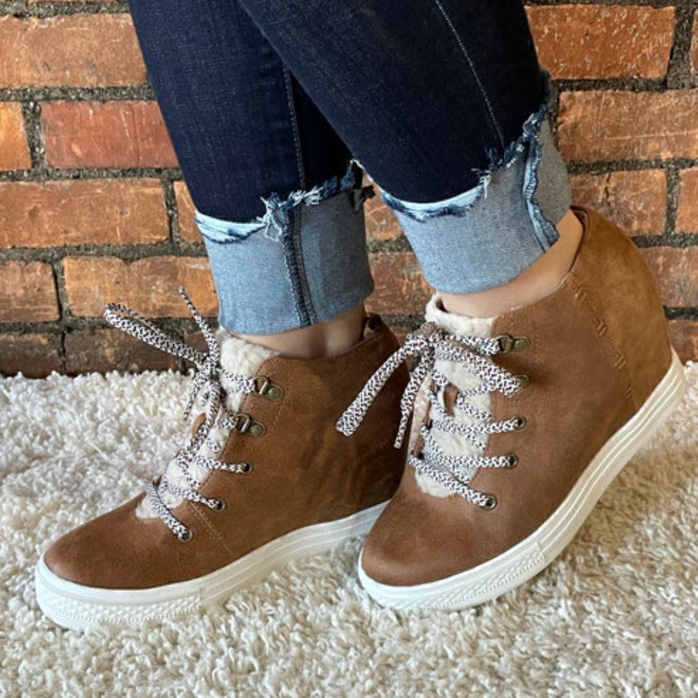 Not Rated Tan Tiburon Wedge Boots size 7